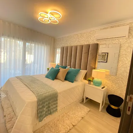 Luxury Manta Rota